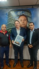 No dia de hoje (15/10/25) o diretor Victor Miguel Nobre, acompanhado do Vereador Flavio Maciel (PL), estiveram na Assembleia Legislativa do Estado (RS), para dialogar com os Deputados Estaduais, Claudio Tatsch (PL), membro da Comisso de Constituio e Ju