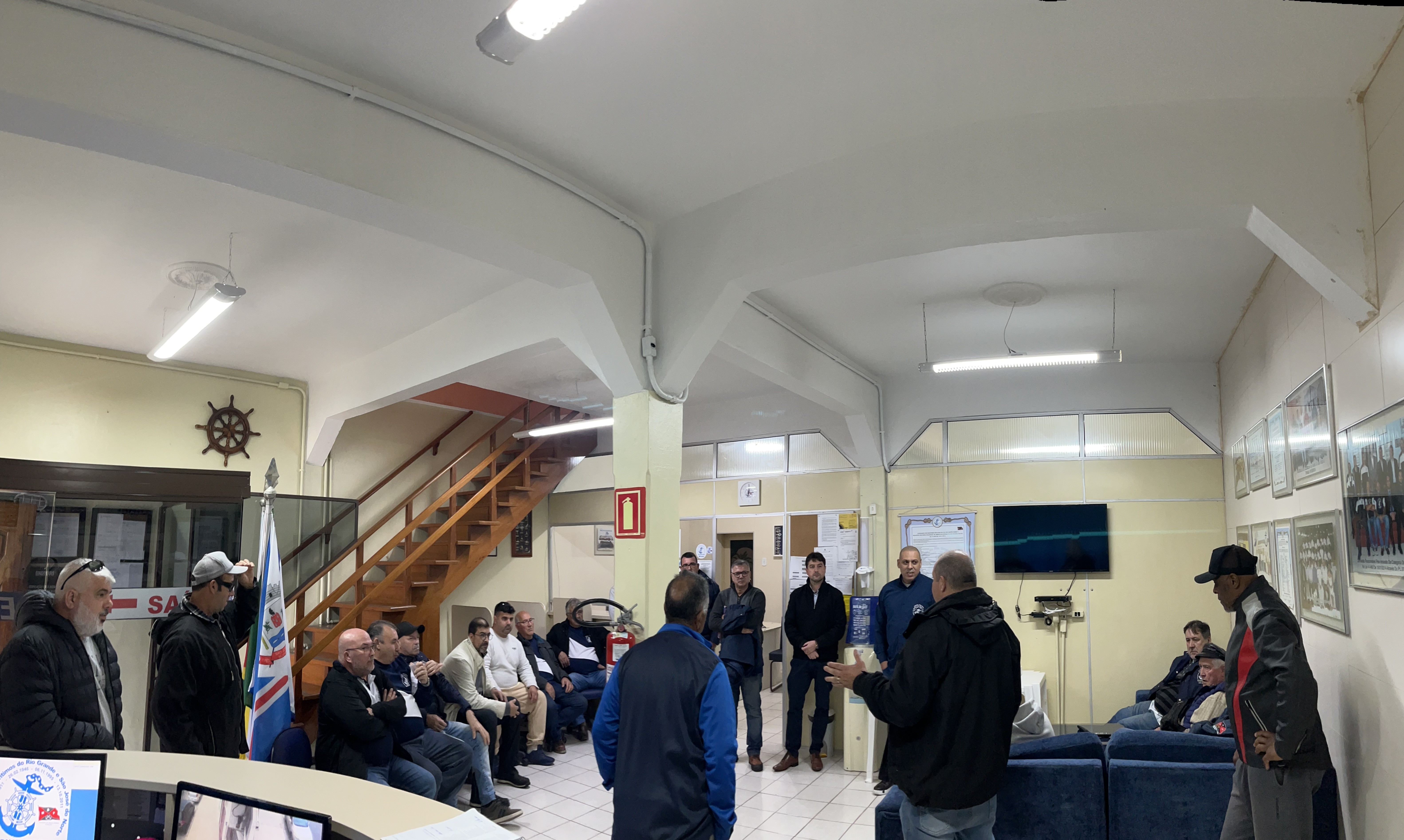 Realizada hoje (30/06/2023), às 15:00 horas, assembleia ordinária de Prestação de Contas 2022/2023. (Em que pese a ampla divulgação e reiteradas compartilhações nas redes sociais, houve pouca presença de entes da categoria).