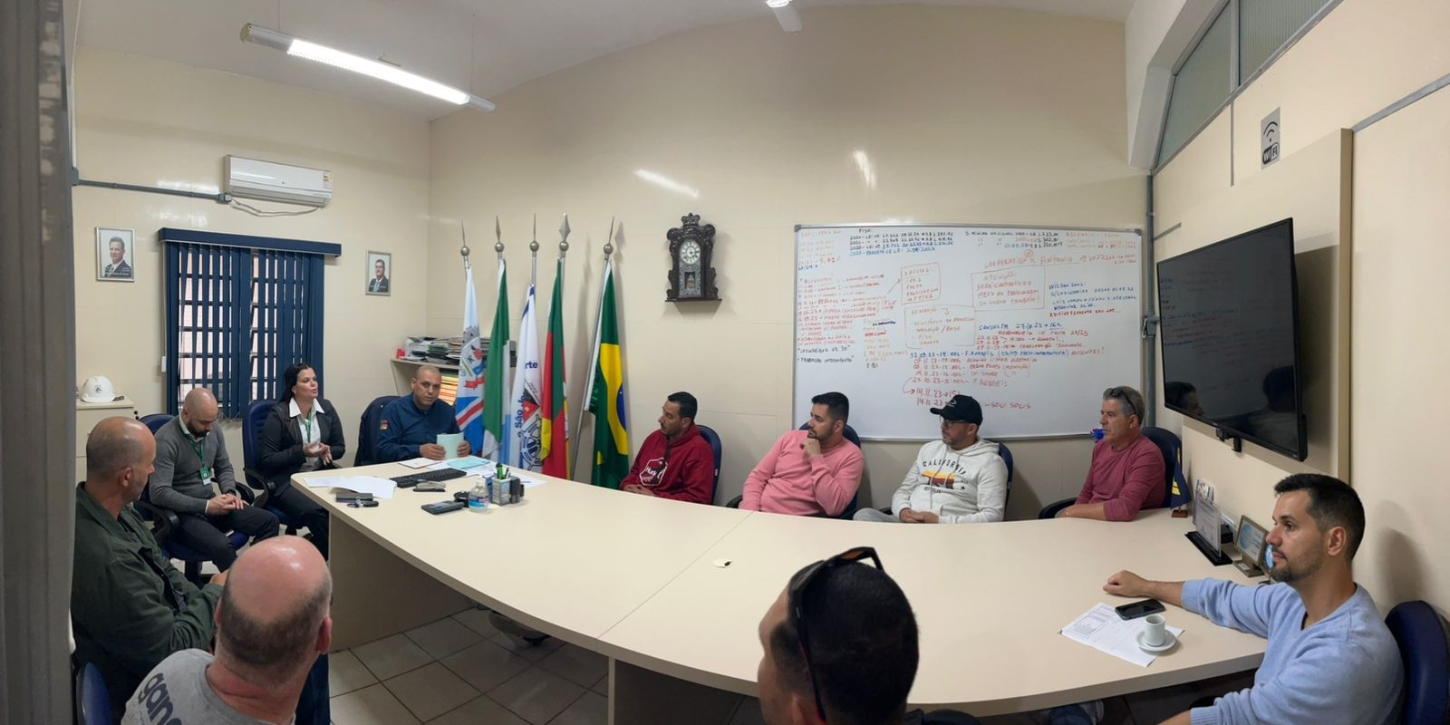 Segundo dia de assembleia com os colaboradores da Praticagem da Barra, Aquaviários Marítimos e a UNIMED. Pauta mudança de assistência médica/plano de saúde.