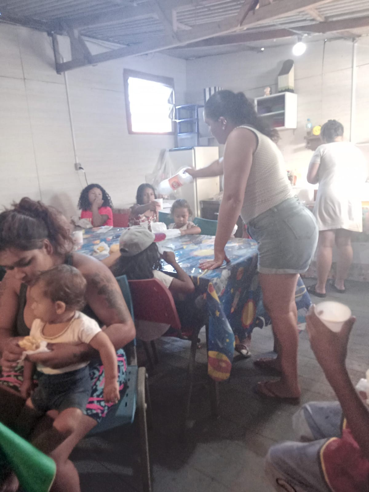 No último fim de semana o Sindicato dos Marítimos do Rio Grande/RS e São José do Norte/RS, por meio do presidente Edison Silveira Nunes, colaborou/cooperou com o projeto Maná proporcionando um almoço para às crianças do Bairro Maria dos Anjos em Rio Grand