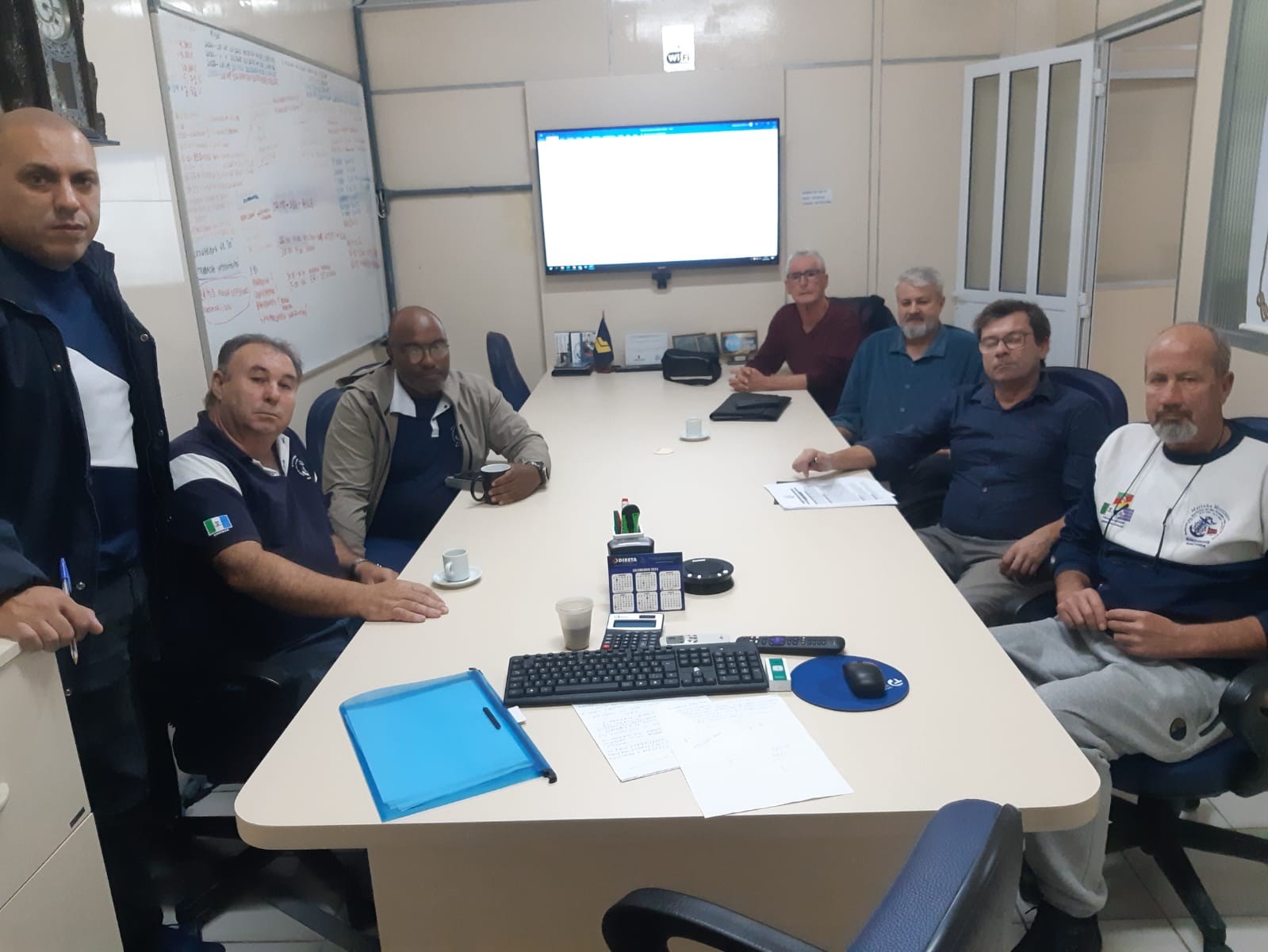 Conforme ajustado na Mediação do dia 25/04/2024, junto ao TRT 4 foi retomada às negociações com a empresa ALB Mariners, em uma reunião bastante extensa e produtiva com a interação ativa dos diretores do Sindimars presentes, restando agendada a próxima reu