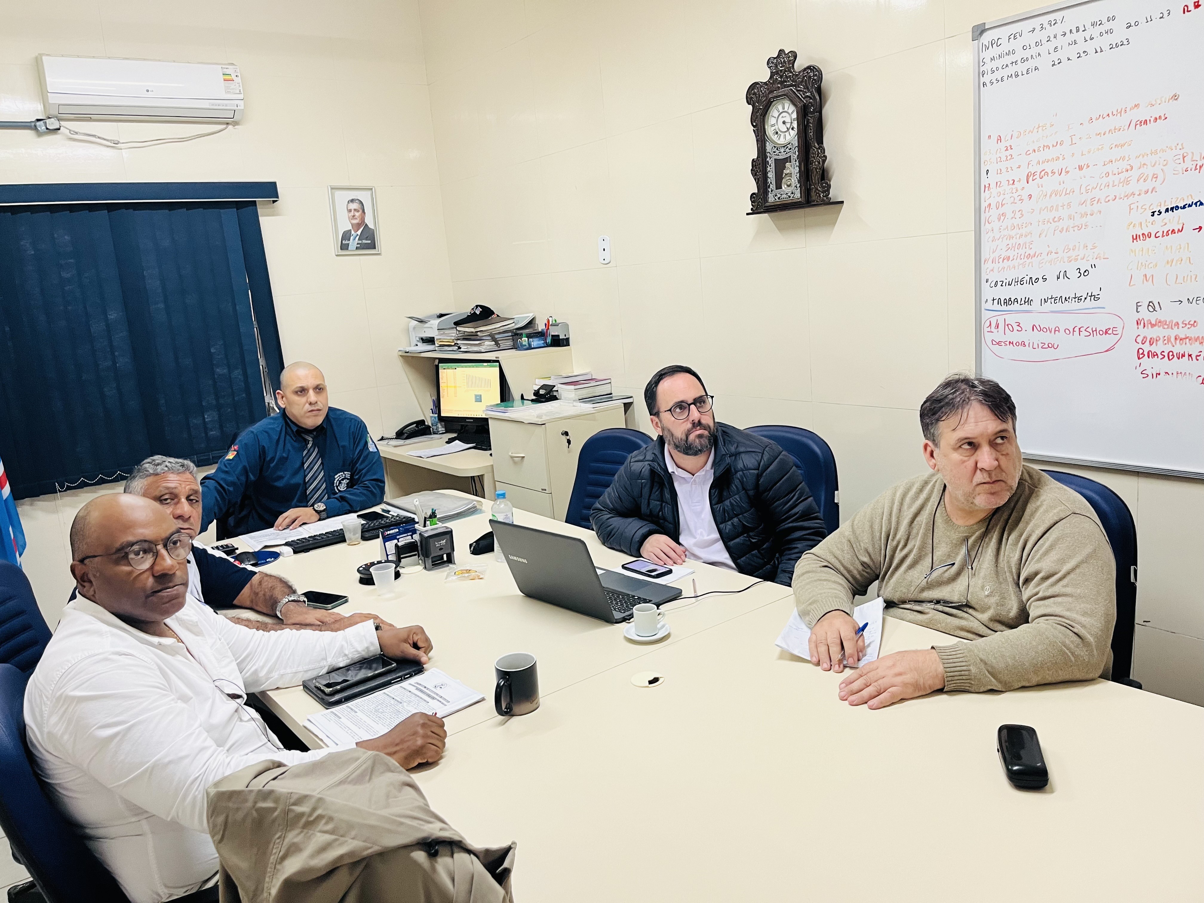 Mediação junto ao TRT 4 com a empresa Svitzer, restando consignado o envio de uma contraproposta sucinta da Pauta, ultimo ACT firmado (expirado para renovação) e da proposta da empresa (enviada por e-mail "26/02/2024") cujo a qual não contemplou os anseio