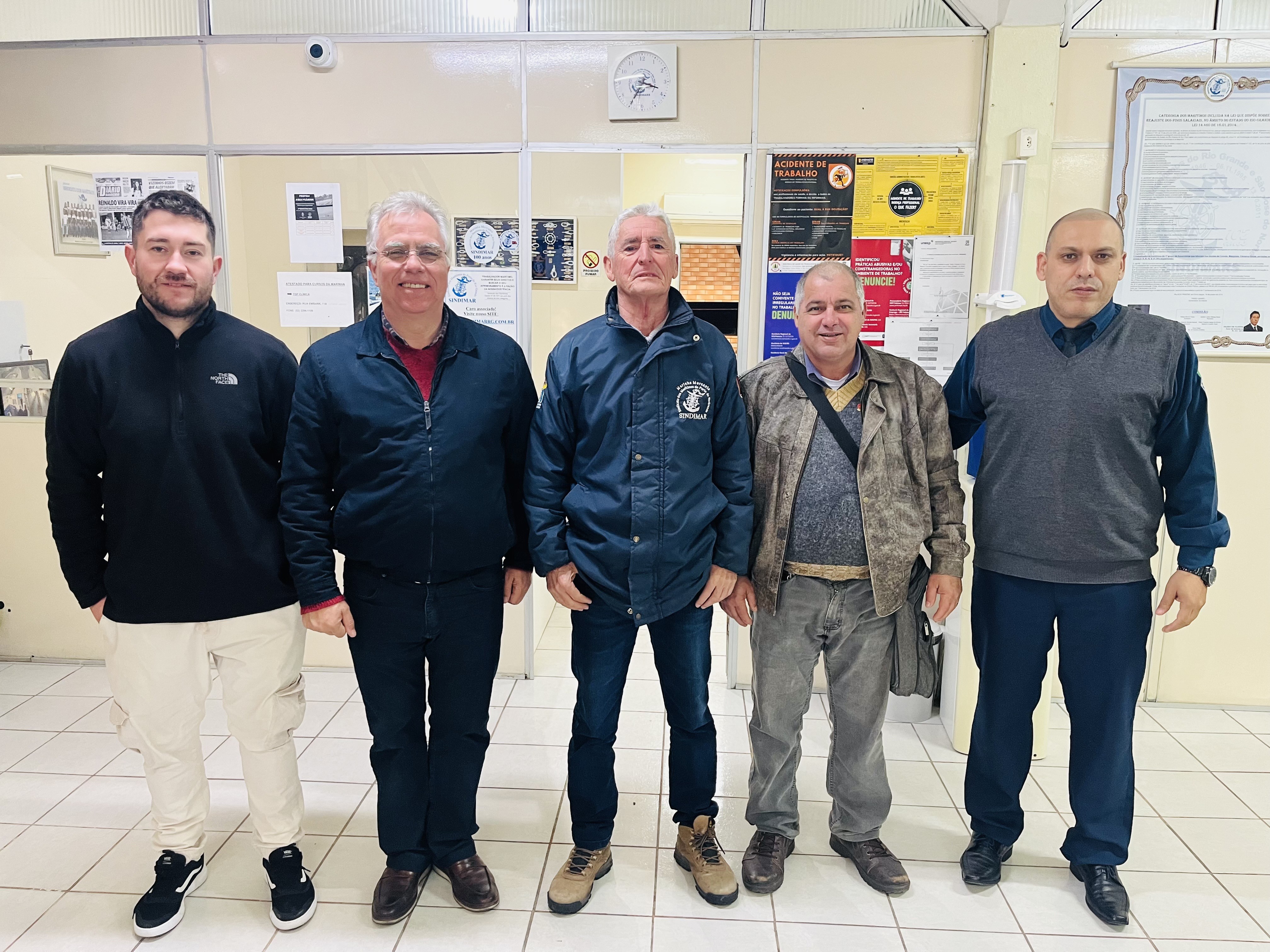 Segunda reunião do dia com a Comissão eleitoral do Pleito de 2024 do Sindimars, para recebimento de inscrições e documentos. Até o momento só há uma chapa inscrita (Chapa 1 "Vencendo desafios"), às eleições ocorreram no dia 11/11/2024 e às inscrições se e