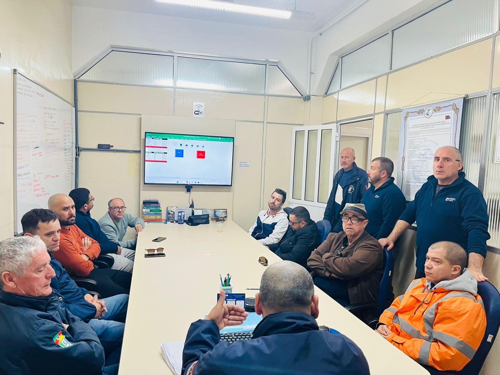 Primeiro dia de assembleia com os colaboradores Aquaviários Marítimos da empresa SAAM, para apreciarem a contraproposta da empresa, em relação ao ACT 2024/2025 da filial Rio Grande/RS; Dia 05/08/2024, às 09:30h acontecerá o segundo dia de assembleia (segu