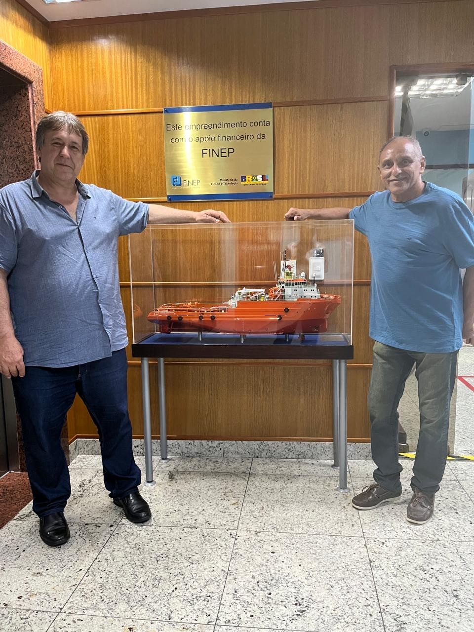 Jorge no Rio de Janeiro/RJ: Reunião com Serra representante da Contimar junto dpc setor do prepom onde foi entregue as revidicacao da fenderacao junto com os sindicatos com irmãos nas mudanças do curso de Cdm e plano de carreira dos marinheiros auxiliares