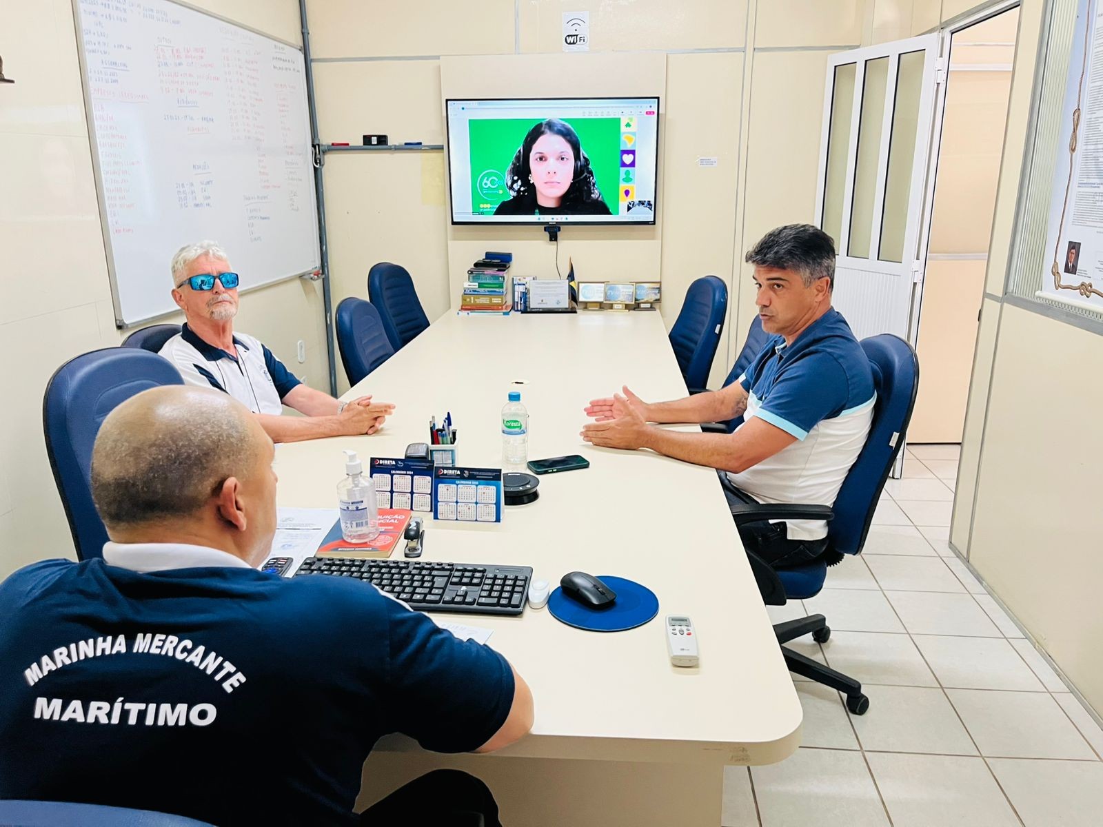 Reunião com a Navemestra para tratar das pendências operacionais da filial Rio Grande/RS (descumprimento de acordo, falta de pessoal, dobras, férias, desvio de função, acumulo de função, rol portuário, acomodações, processos, indicações e outros...)