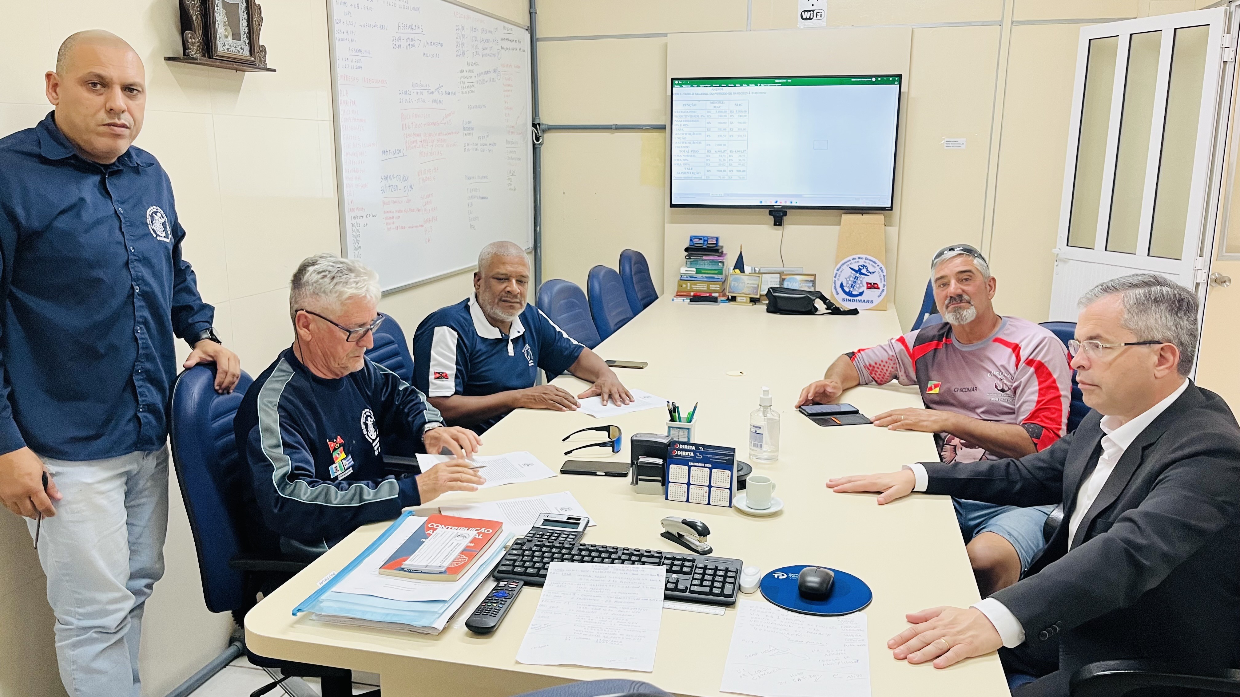 2ª Rodada de negociação coletiva com o Chicomar (ACT ordinário), onde o Sindimars apresentou uma tabela salarial para as categorias de MAC e MAC no Comando, restando agendada a próxima reunião para o dia 30/04/2025, às 14:00 horas.