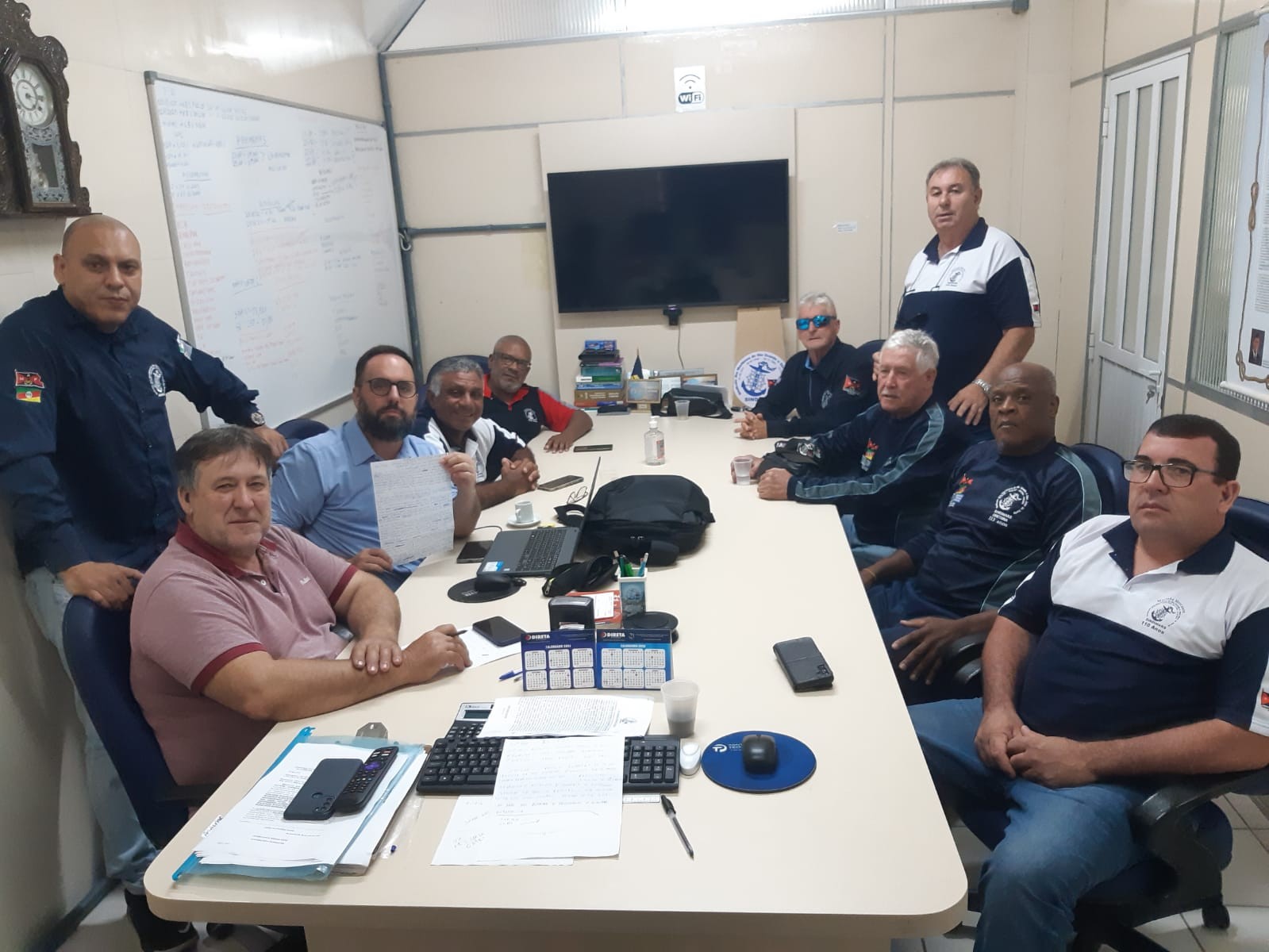 16º Reunião ordinária de diretoria e assessoria jurídica de 2025. Pauta: Perda de diretor do Sindimars, Mediação com a Laçador, negociações coletivas (Navemestra, Chicomar, JS Ambiental, Saam, Svitzer), assembleia Muliceiro, atos administrativos (Marítimo