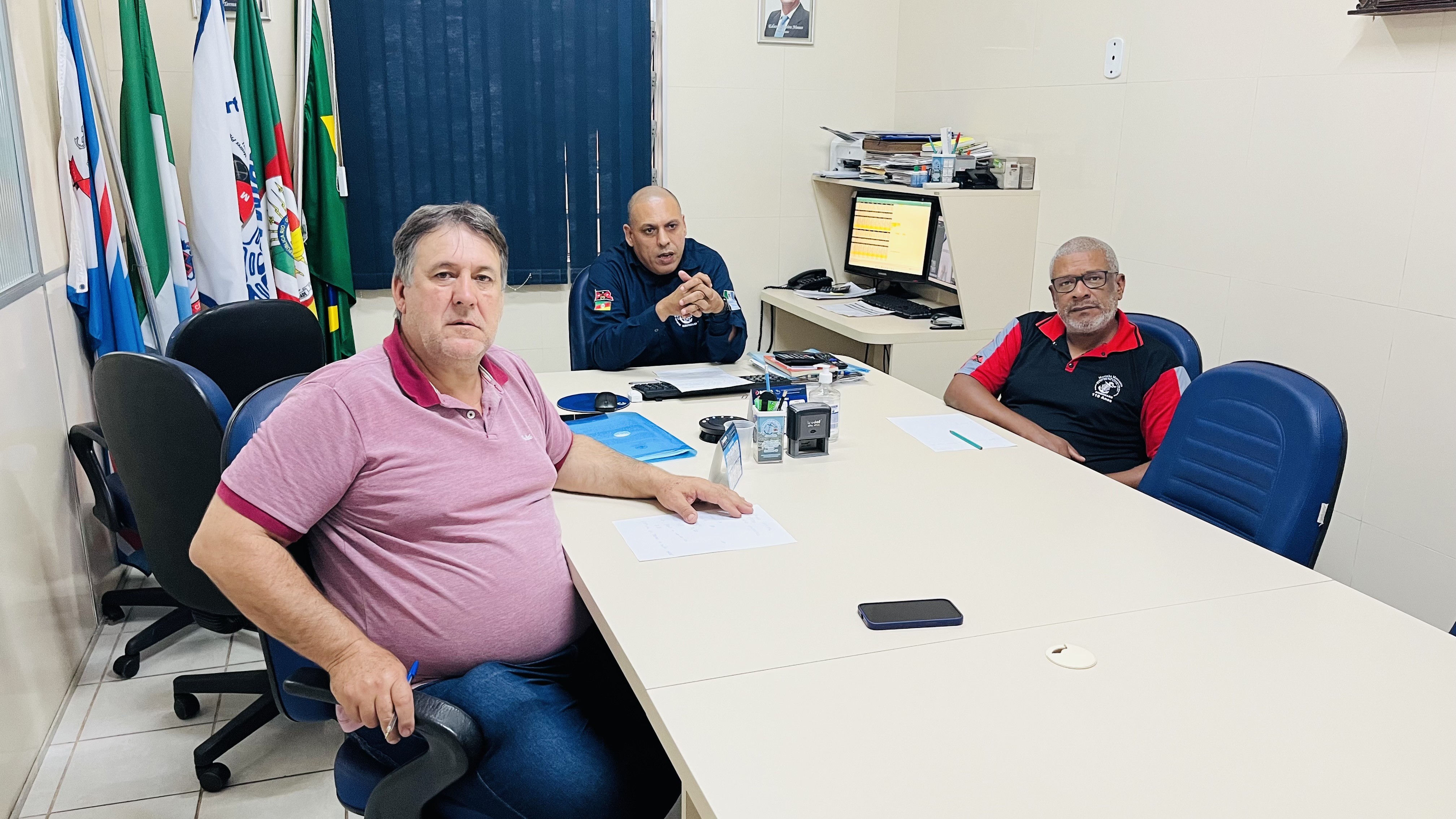 Mediação com a empresa Laçador, junto ao MTE (Superintendencia Regional de Porto Alegre/RS), restando a convocação da categoria para os dias 25 e 28/04/2025 (sexta  e segunda), para submeter a apreciação, o resultado da presente Mediação.