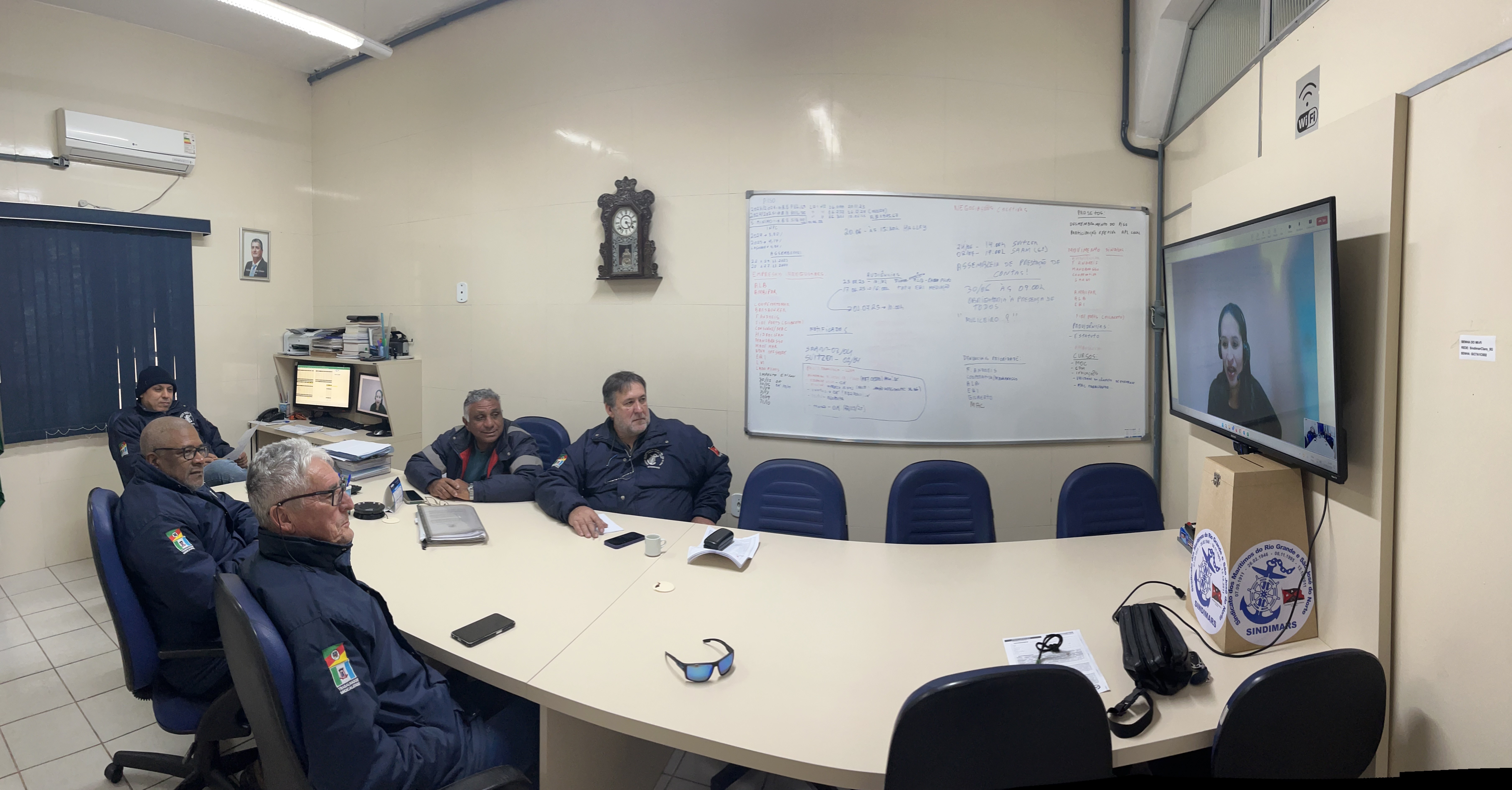 5ª Reunião de negociação coletiva 2025/2026 com a Svitzer, restando a convocação da categoria para os dia 27 e 30 de junho de 2025, para apreciarem, aprovarem ou rejeitarem a contraproposta da empresa. Na oportunidade foram reiterados questões relacionado