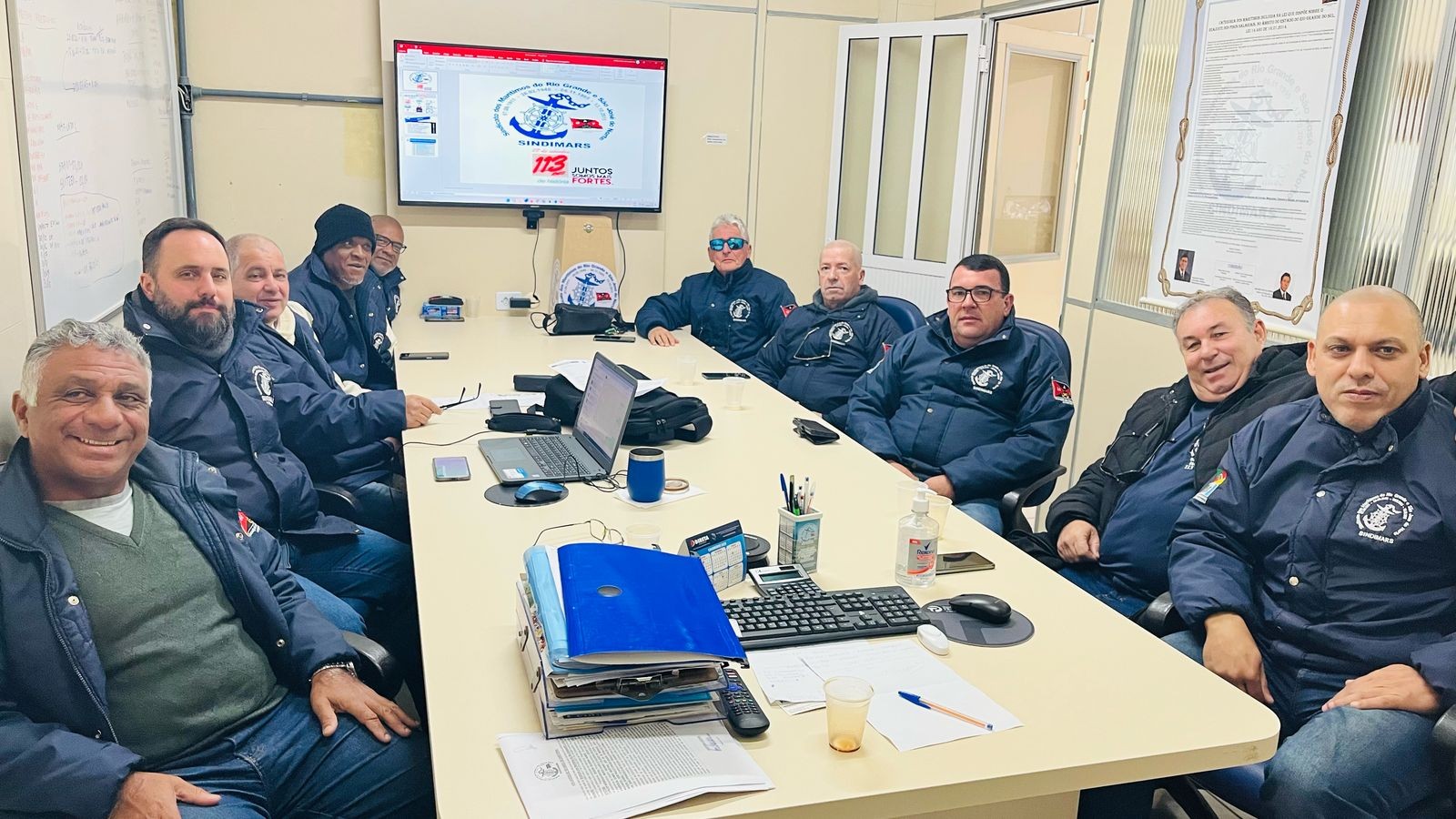 25ª Reunião ordinária de diretoria e assessoria jurídica de 2025. Pauta do dia: Assembleia ordinária de prestação de contas do dia 30/06/2025, assembleias exclusiva para os Marítimos da Svitzer (27 e 30/06/2025), organização interna do Sindimars (substitu