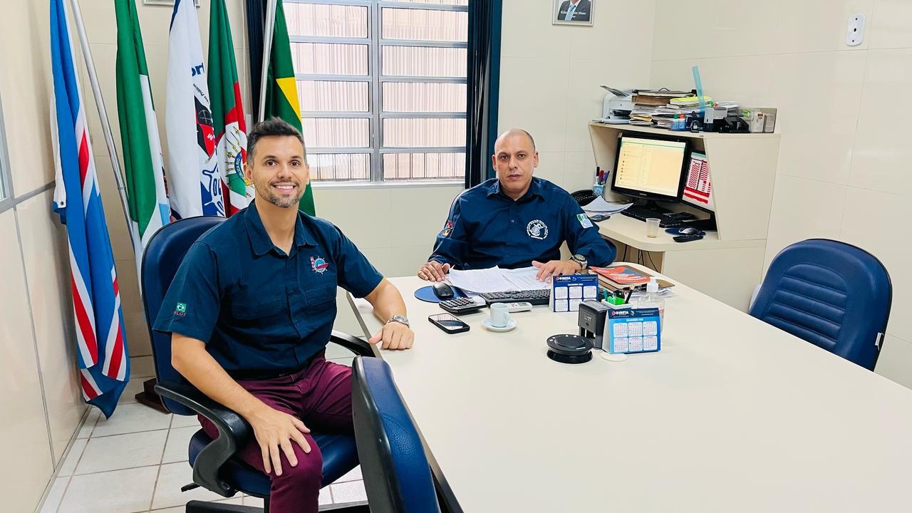 Retorno da empresa P. Barra sobre às horas variáveis e dobras dos Aquaviários Marítimos, restando ser verificadas às respectivas folha ponto.