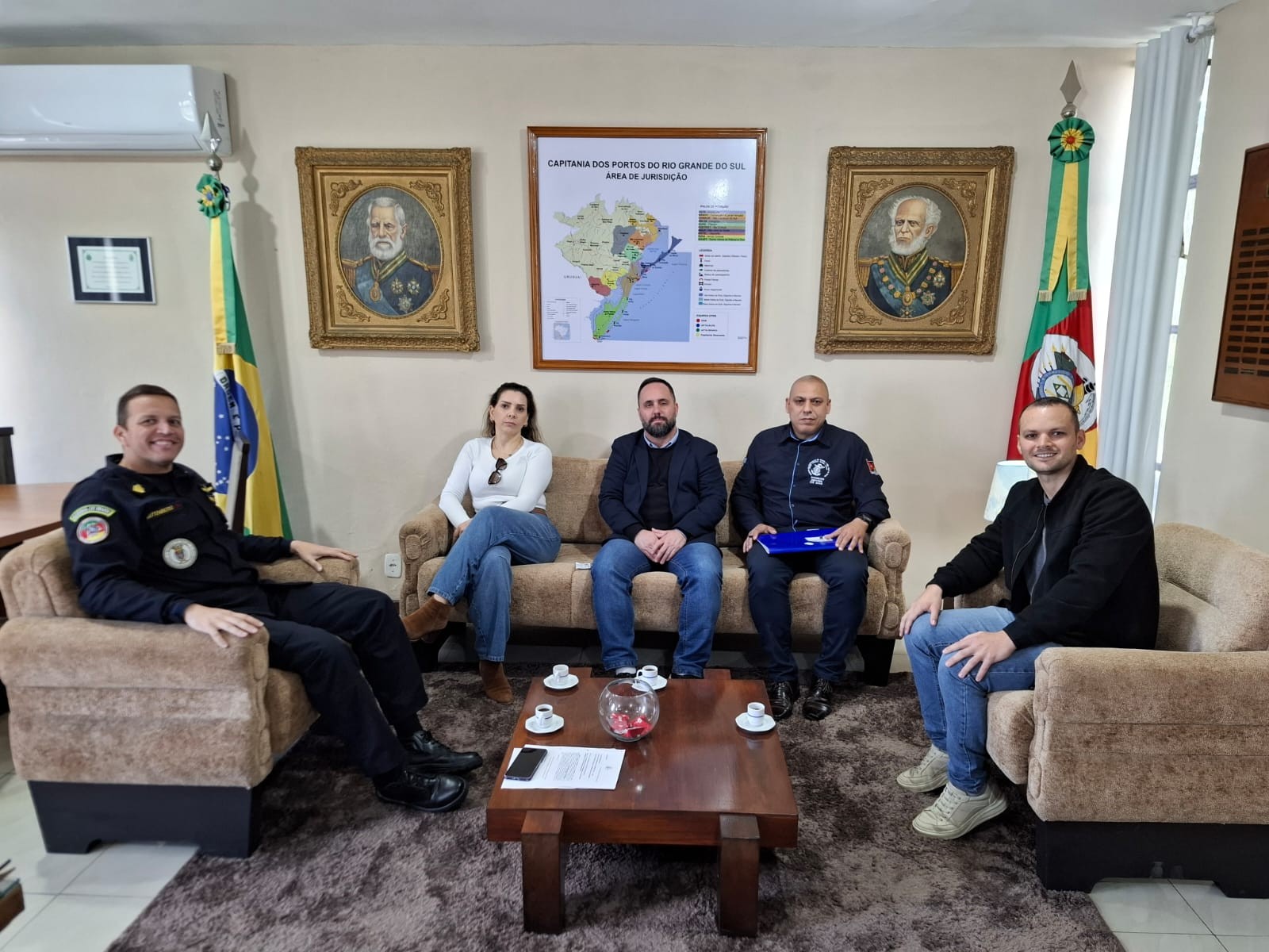 Audiência com o Capitão dos Portos/Comandante da CPRS, Capitão de Mar e Guerra Gutemberg Da Silva Ferreira, para tratar de assuntos relacionados a autorização para realização do curso de formação Aquaviários CFAQ-MOC na modalidade Extraprepom e Extrafdepm