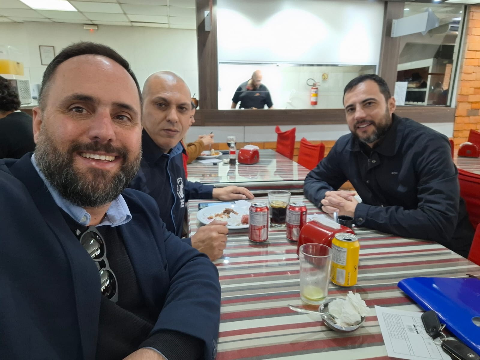 Almoço com os assessores jurídicos: Dr. João e Dr, Cassio (eles garantem minha liberdade kkk)