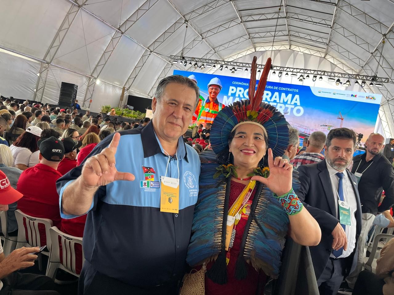 O presidente Lula assina contratos para construção de embarcações em Rio Grande/RS